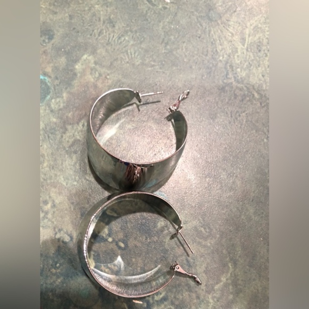 Natasha couture Oversized silver plated hollow half moon earrings new - Picture 3 of 16